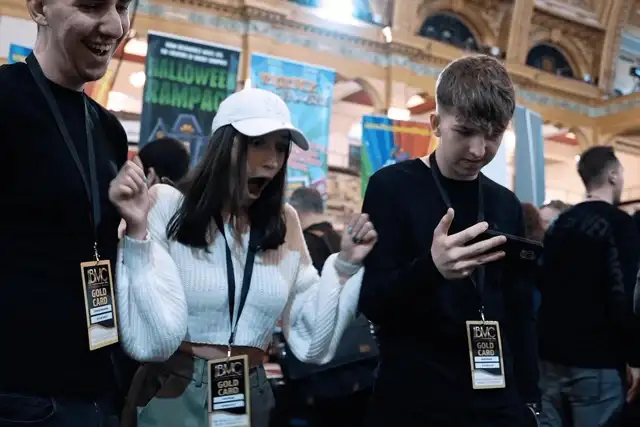 Audience reacting to Vulpine Creations at Blackpool Convention